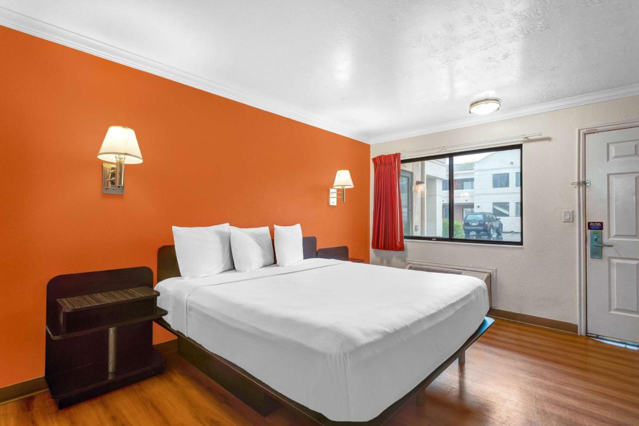 Motel 6-Salt Lake City, Ut - Central Millcreek Екстериор снимка