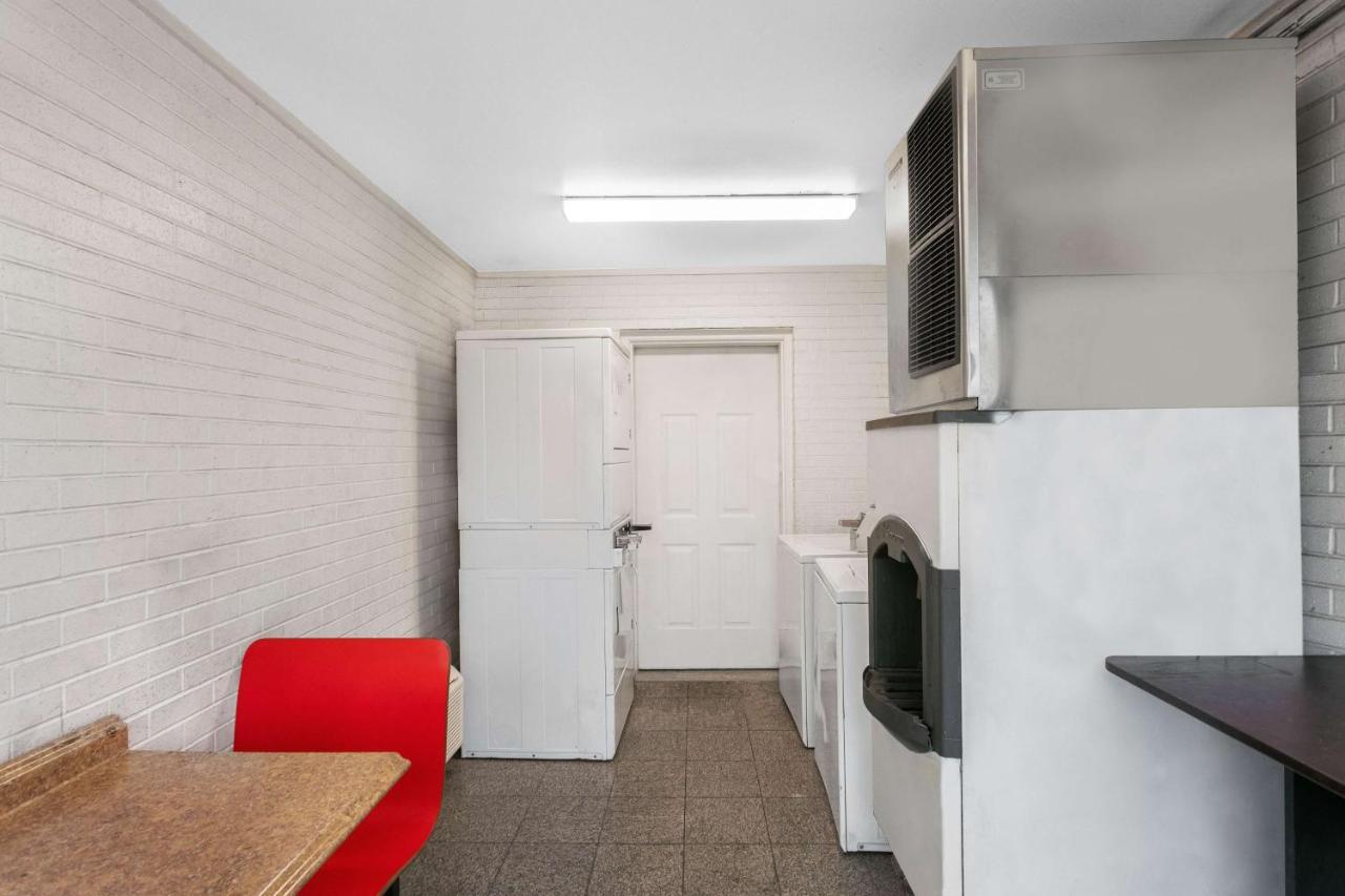 Motel 6-Salt Lake City, Ut - Central Millcreek Екстериор снимка