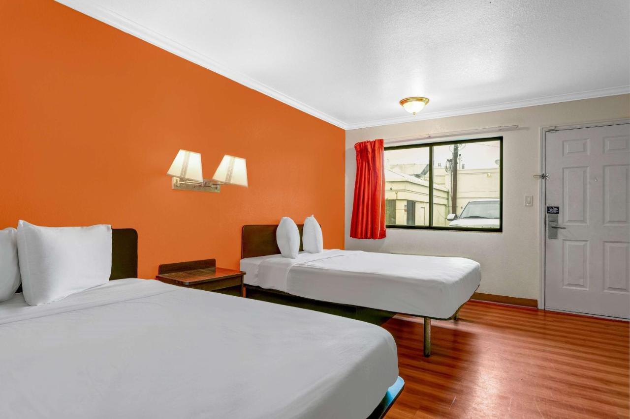 Motel 6-Salt Lake City, Ut - Central Millcreek Екстериор снимка
